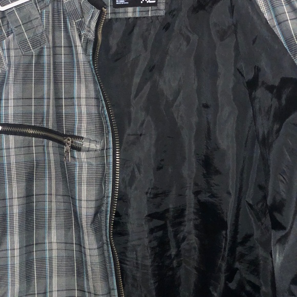 Jacket - Picture 2 of 4